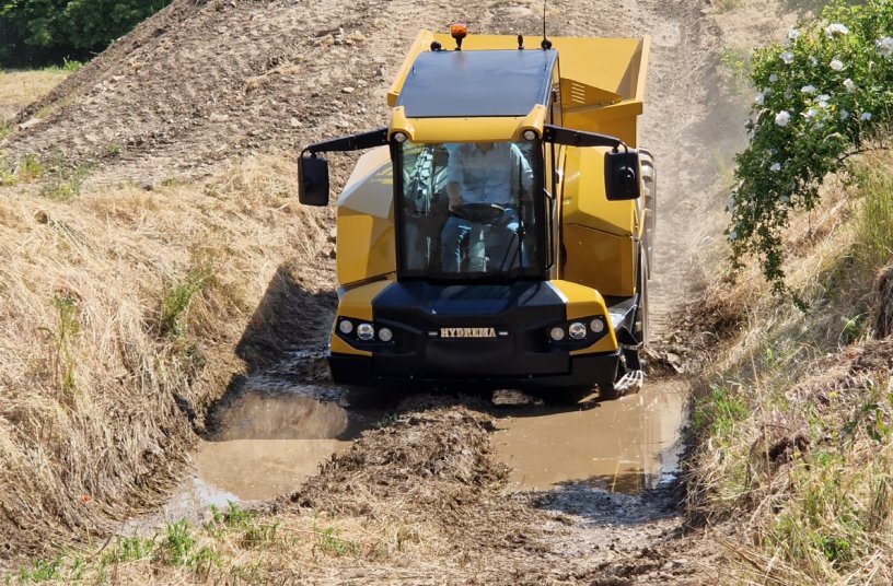 The DT6 doesn't stop at the water hole either.