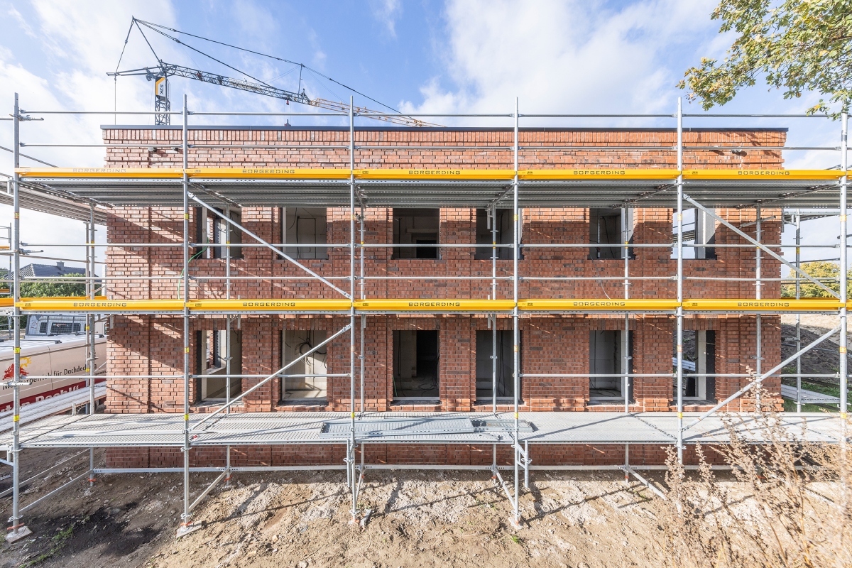 The PERI UP Scaffolding Kit provided safe working areas and access routes for carrying out work on the buildings.