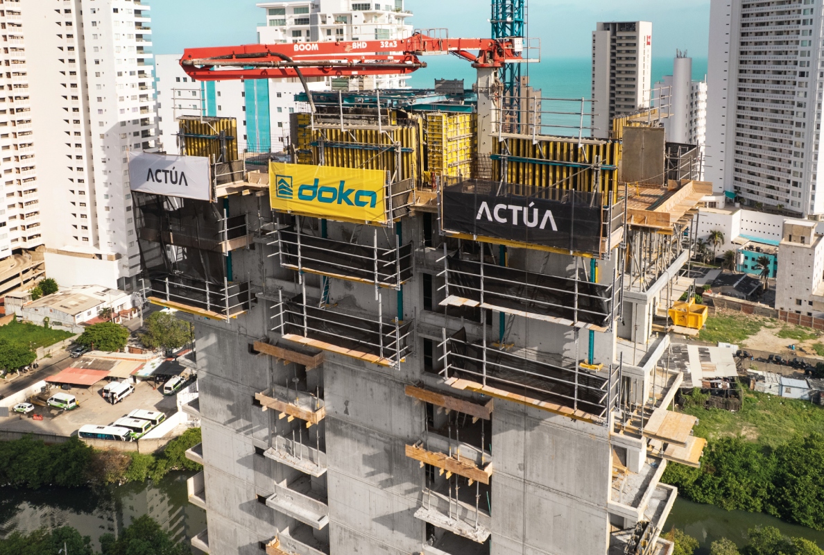 Smart Climbing Solutions Enable Efficient High-Rise Construction