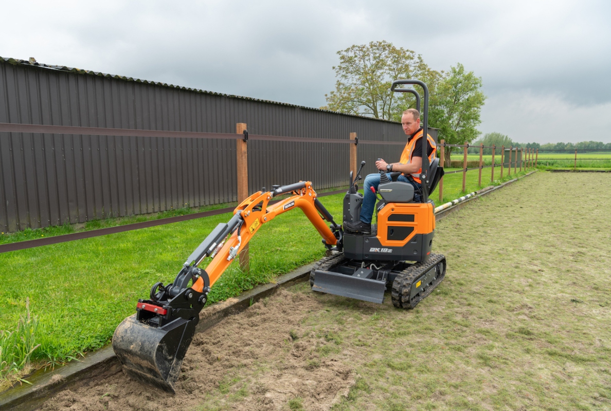 DEVELON to Premiere DX10Z-7 Mini-Excavator at Galabau