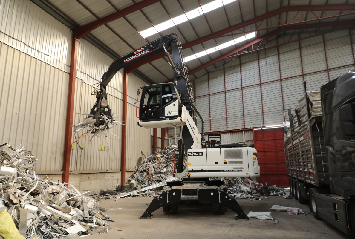 HİDROMEK HMK 220 W MH