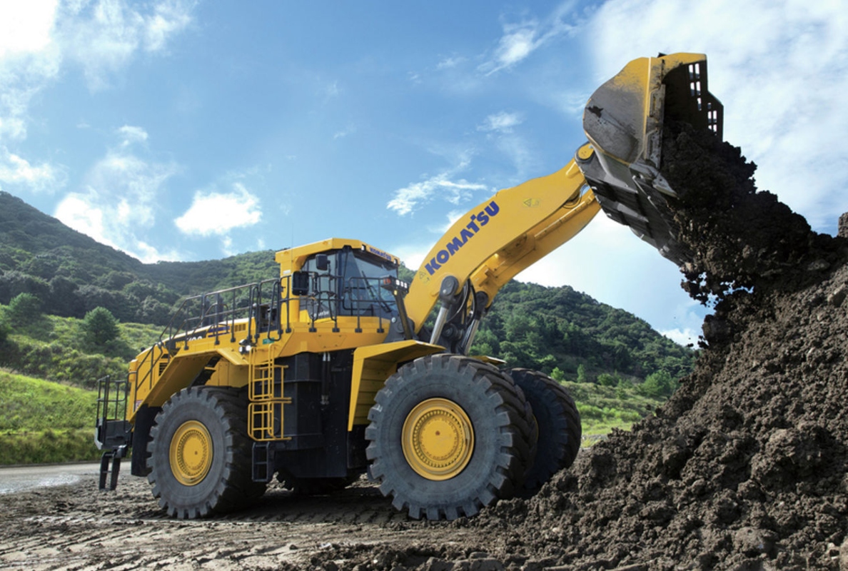 The WA700-8 is Komatsu's newest addition to its lineup of wheel loaders for quarry and aggregate operations.