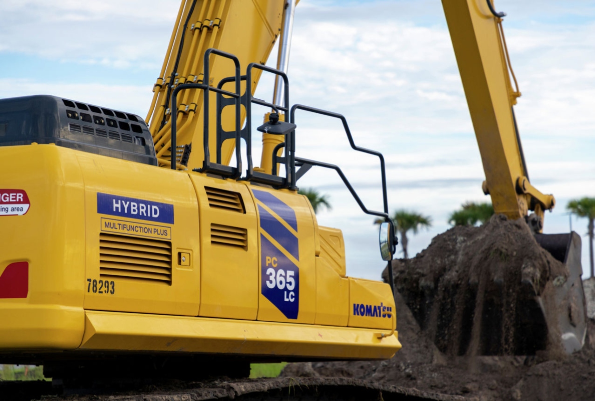 Komatsu's new PC365LC-11 excavator is built to excel in multifunction applications by enhancing productivity, fuel efficiency and operator comfort.