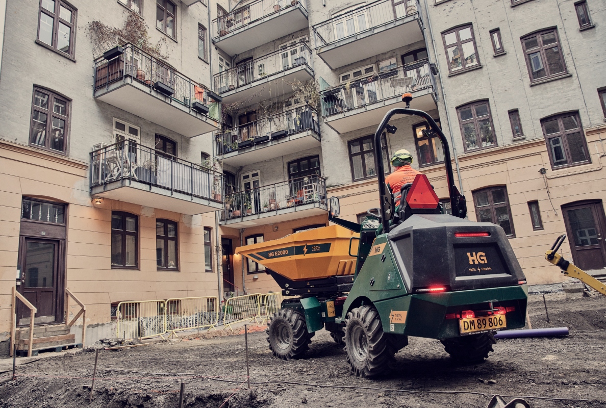 HG unveils the all-electric 2-ton dumper at bauma 2025