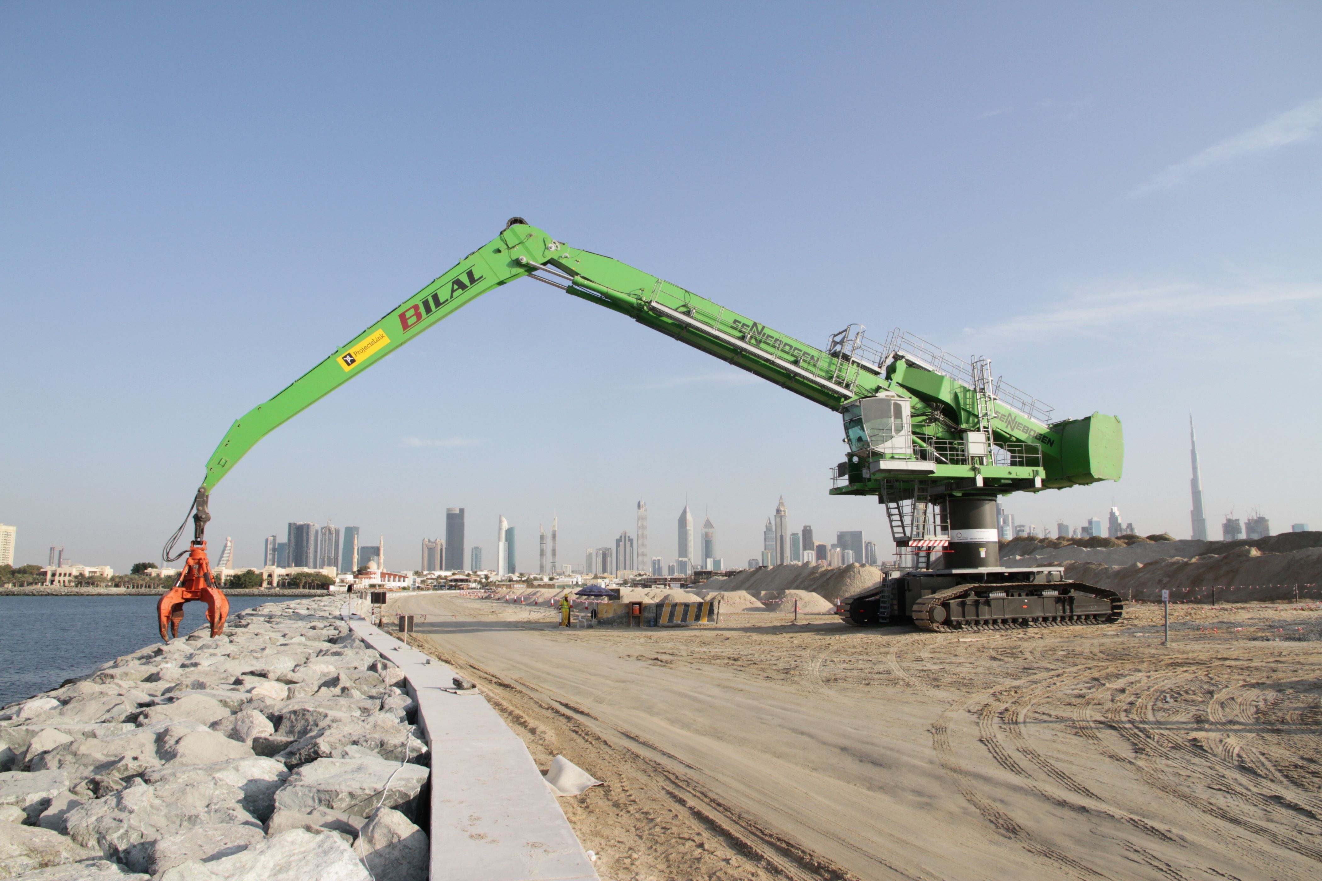 Machine for special applications: coastal fortification in Dubai