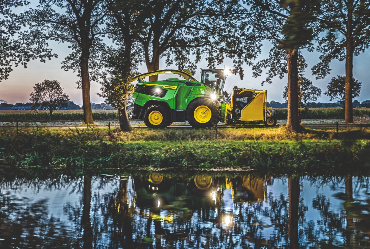 John Deere Showcases Latest Product and Technology Solutions for Small Grains and Dairy & Livestock Production Systems