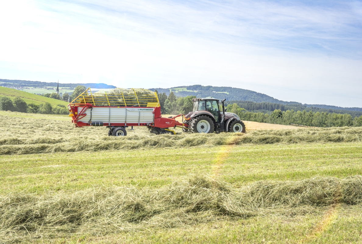 BOSS 3210 makes a big impression on haymaking
