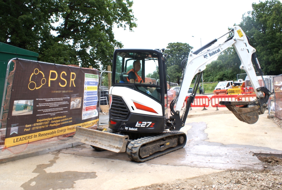 Bobcat E27z