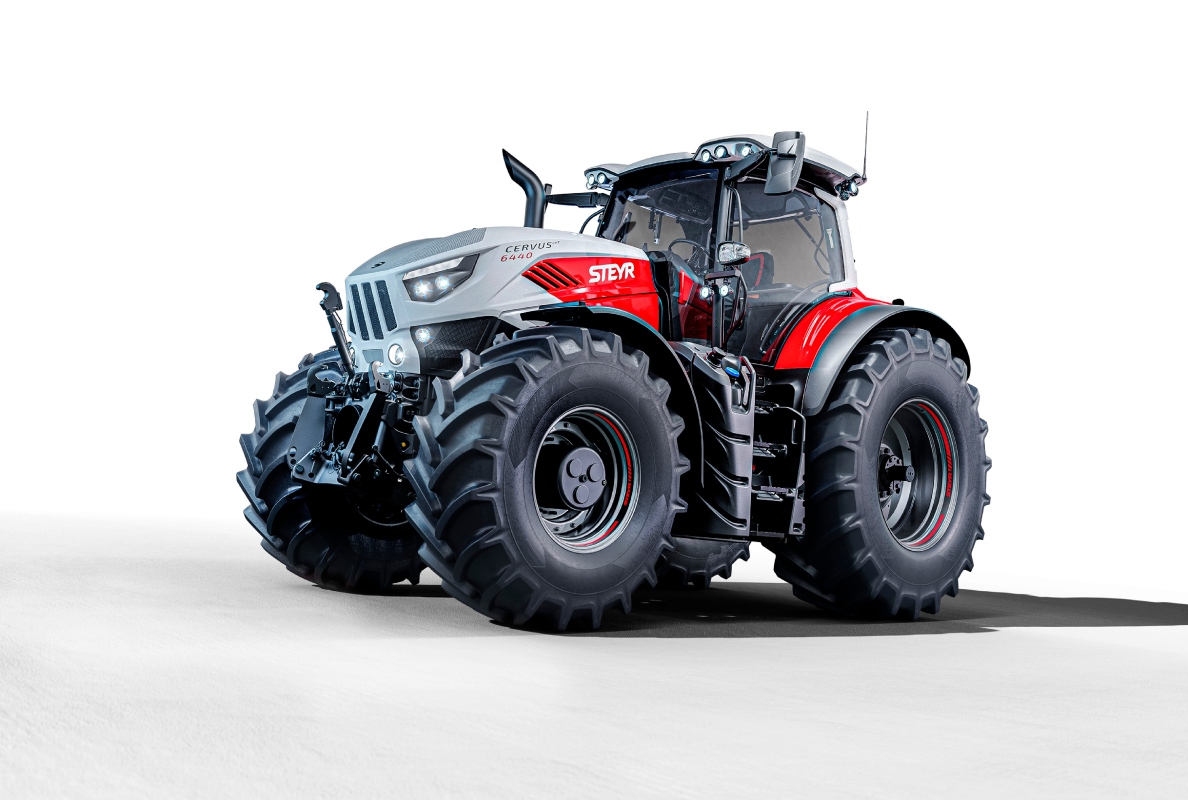 STEYR design excellence recognised once more as Cervus CVT wins Red Dot Award