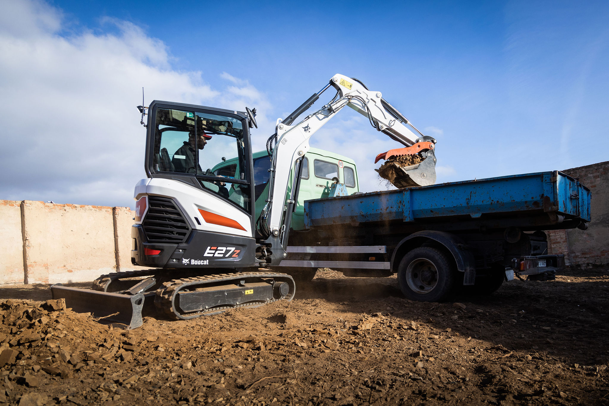 Bobcat E27z compact excavator