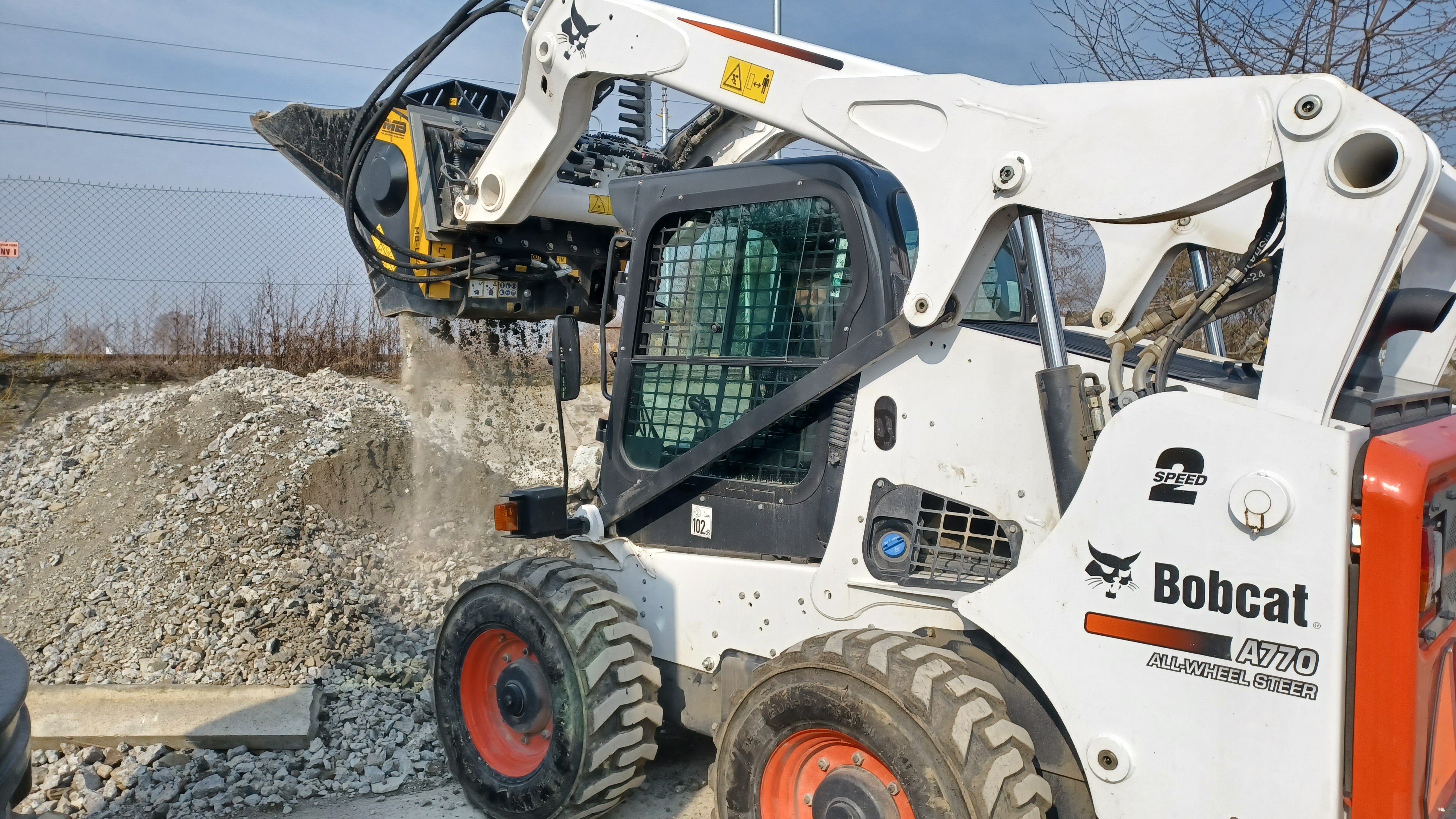 MB Crusher & Bobcat