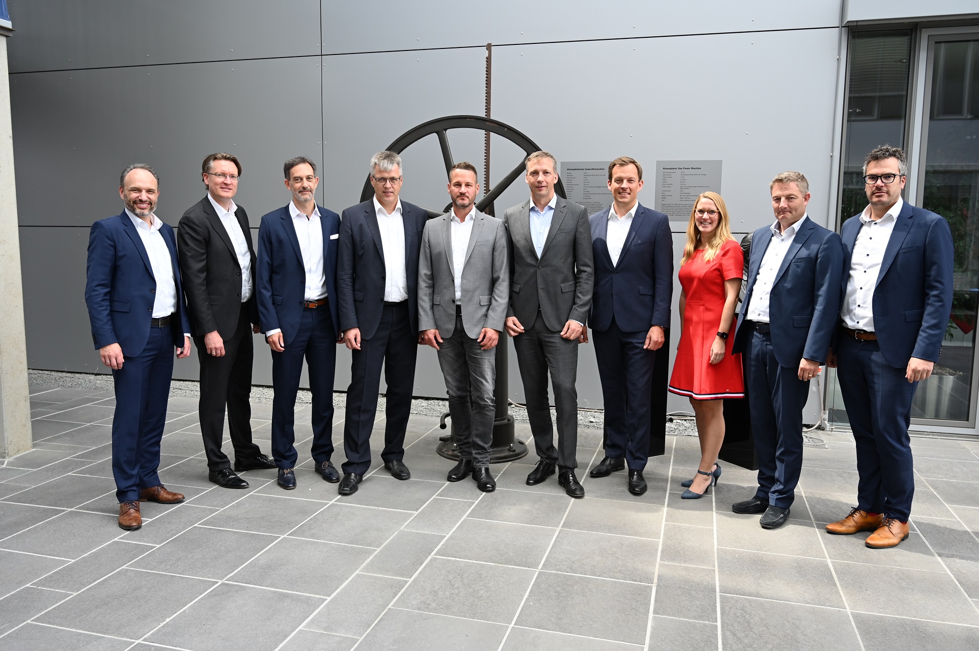 DEUTZ takes an important step in further expanding its modern internal combustion engine business.