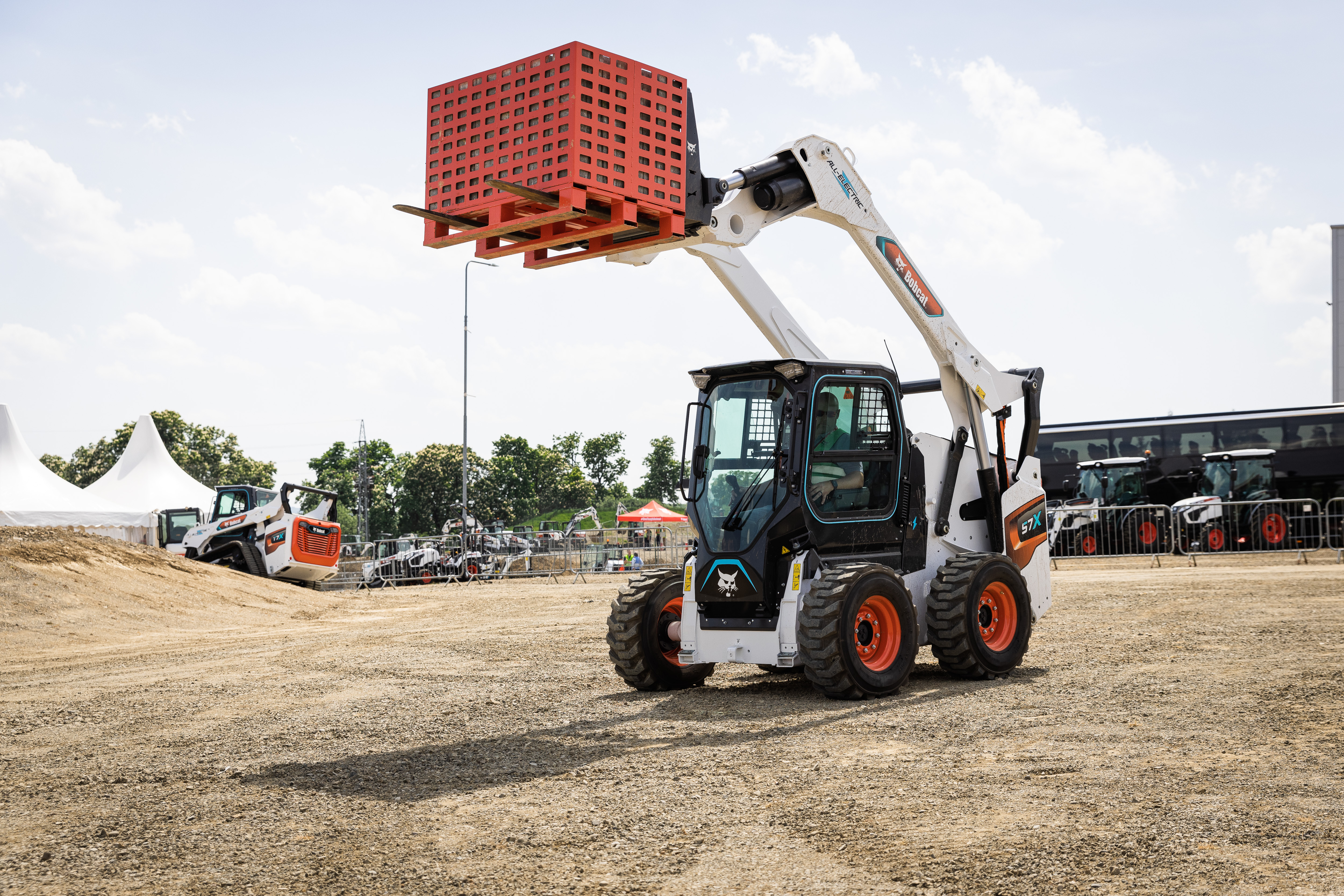 Bobcat Reveals Three New Loader Concepts at Demo Days