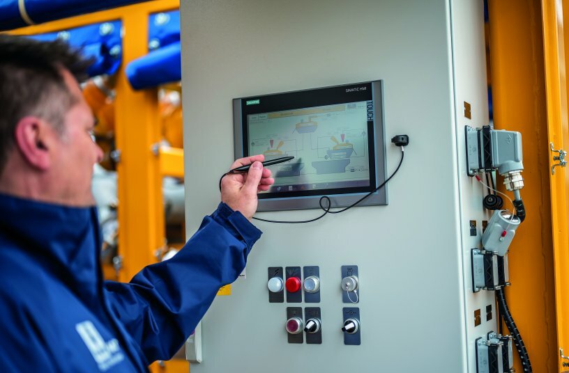 The complete plant can be operated from a single screen in master-slave mode.