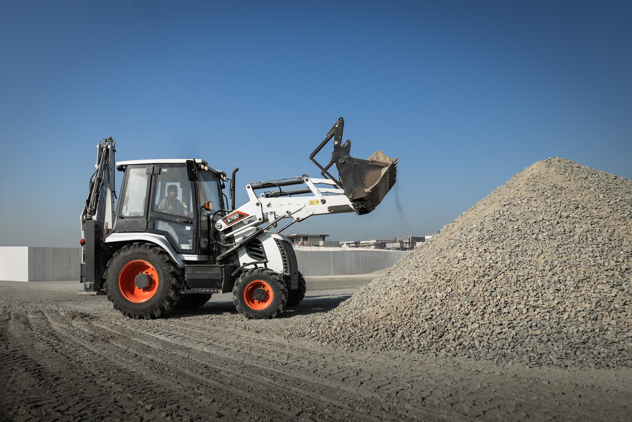 Bobcat B730 backhoe loader