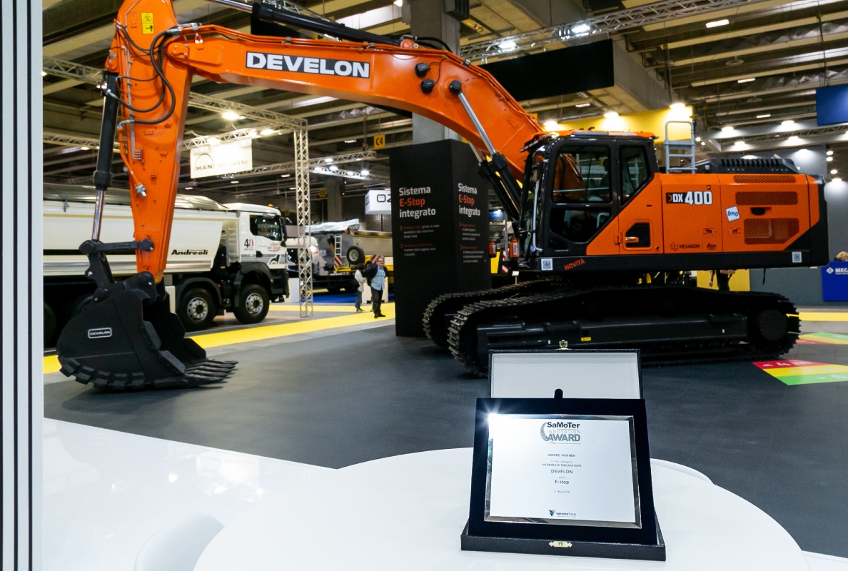 Double milestone at Samoter: Develon launches Series 9 and wins the Innovation Award with E-Stop technology
