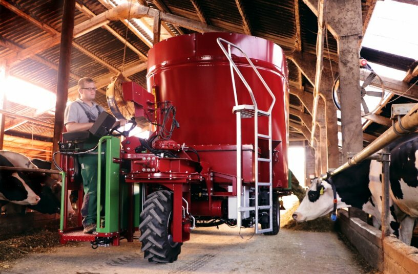 New generation of electric Strautmann fodder mixing wagons