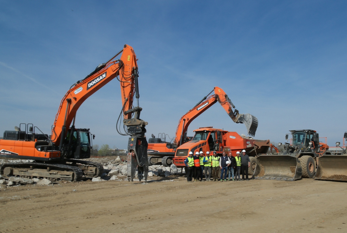 Unica Equipment