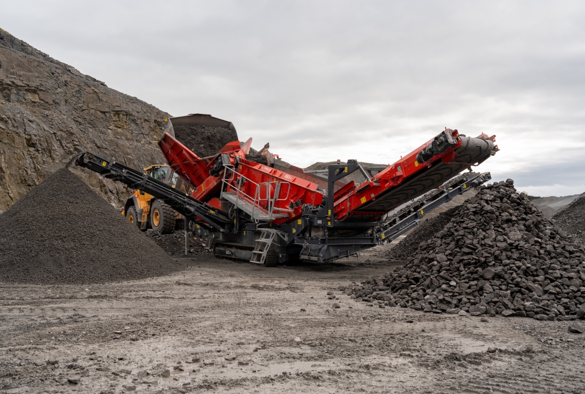 The Future Is Electric with the New Finlay 883+ Electric Scalper