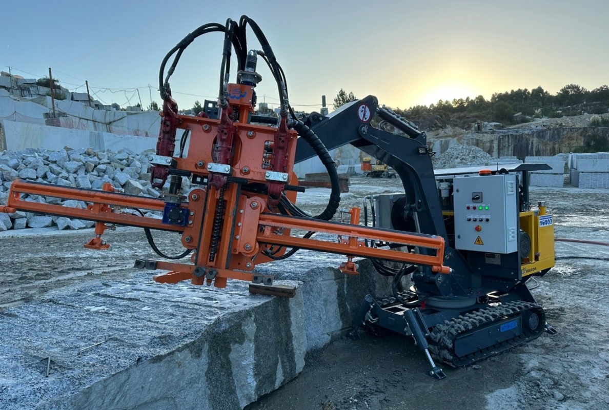 SEGEDA, New EPO-24-3MP Crawler Drill Rig