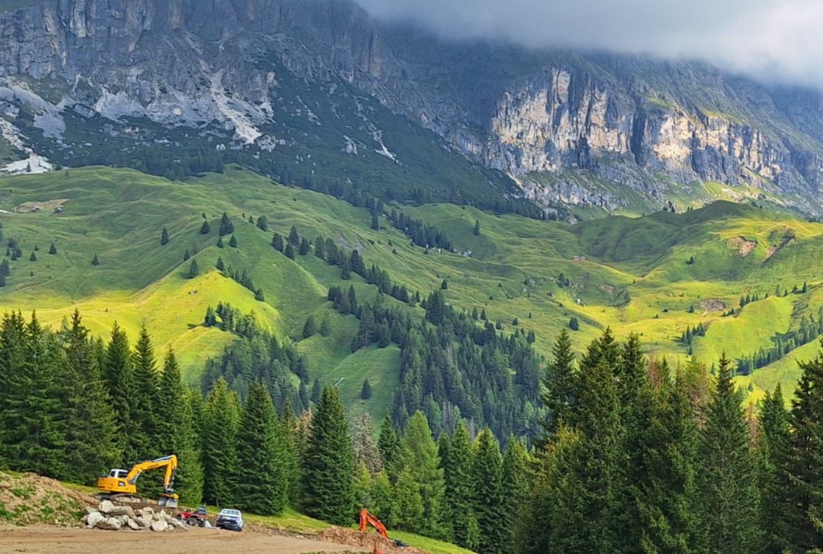 MB Crusher at the Service of Ski Infrastructure and High-Altitude Works