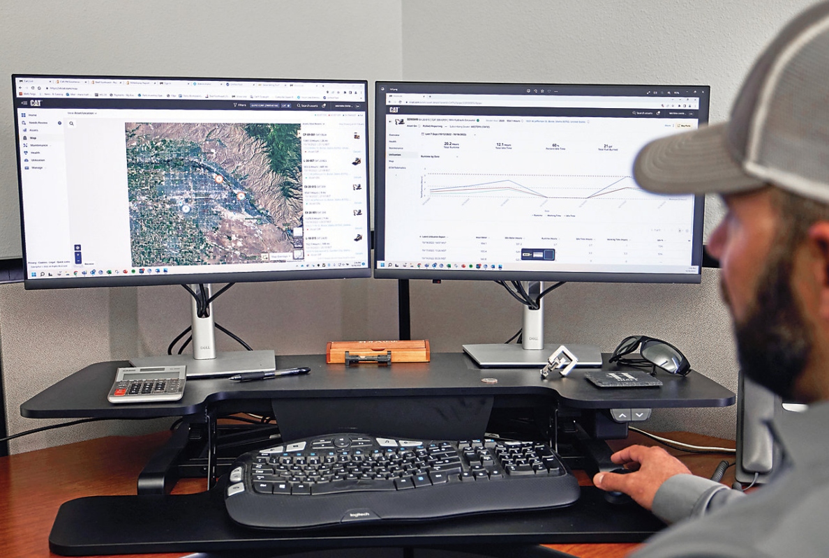 VisionLink® fleet managment in the office.