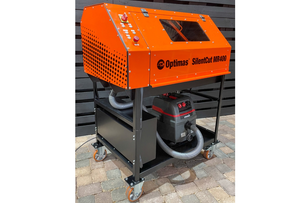 The fully encapsulated SilentCut MR 400 cutting machine will be presented at the Optimas trade fair booth.