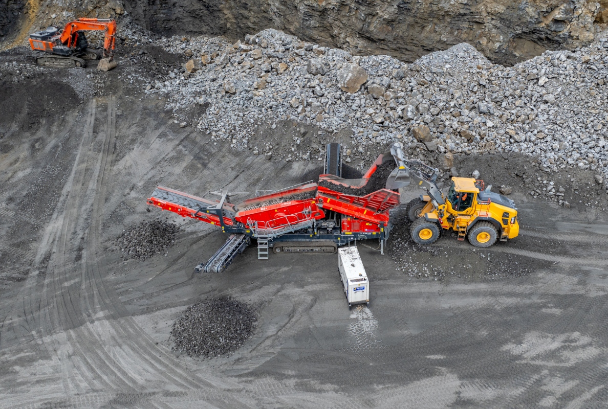 The Future Is Electric with the New Finlay 883+ Electric Scalper