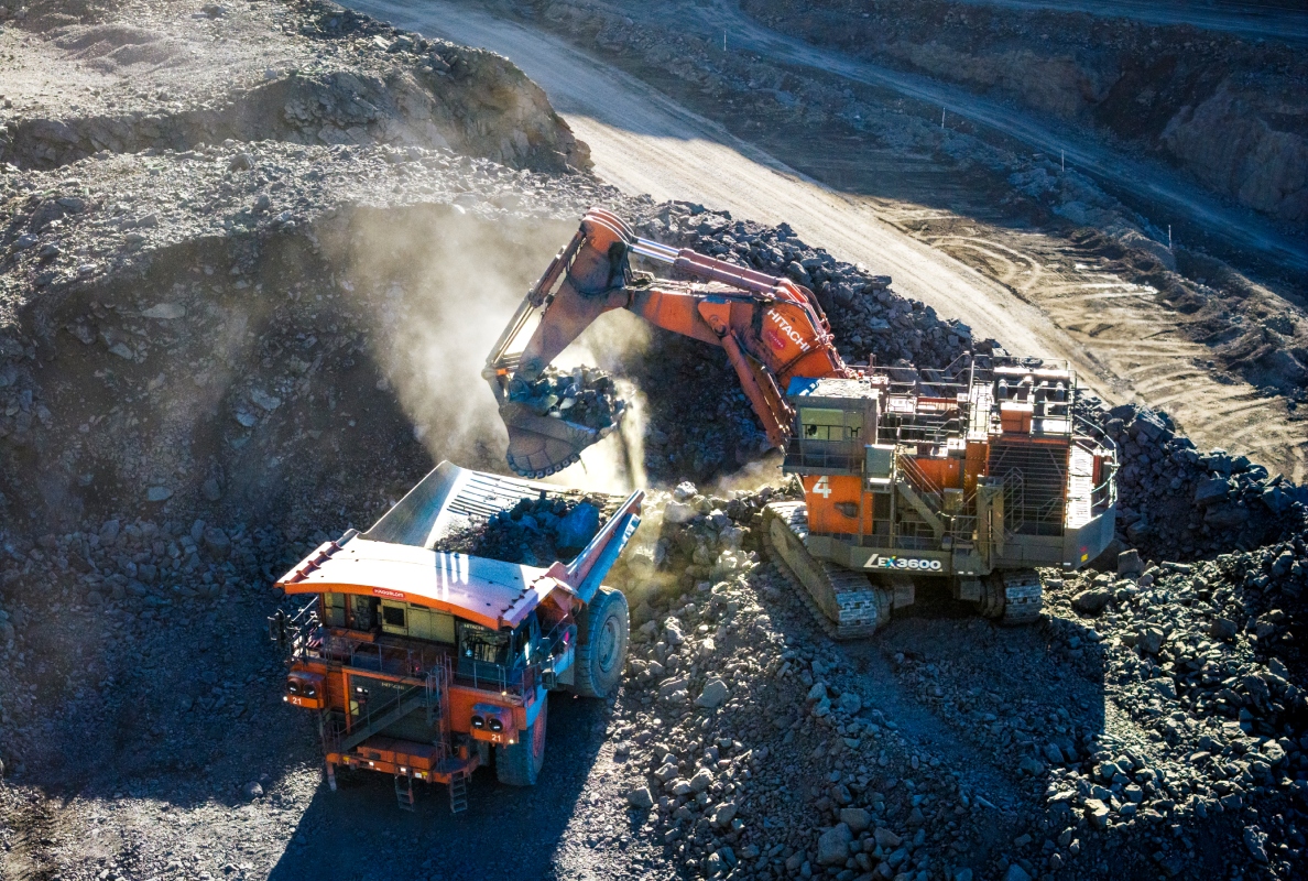 Reliable Hitachi equipment and trusted Rotator support help Terrafame to meet its mining challenges