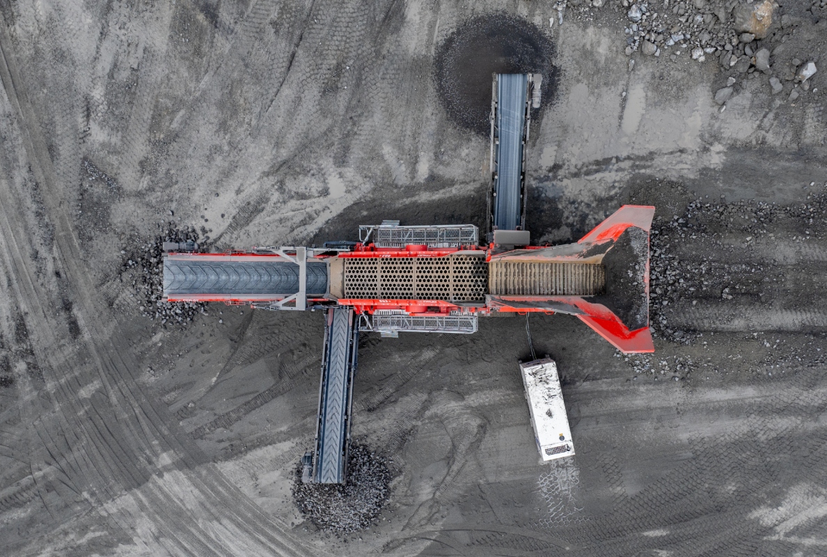 The Future Is Electric with the New Finlay 883+ Electric Scalper