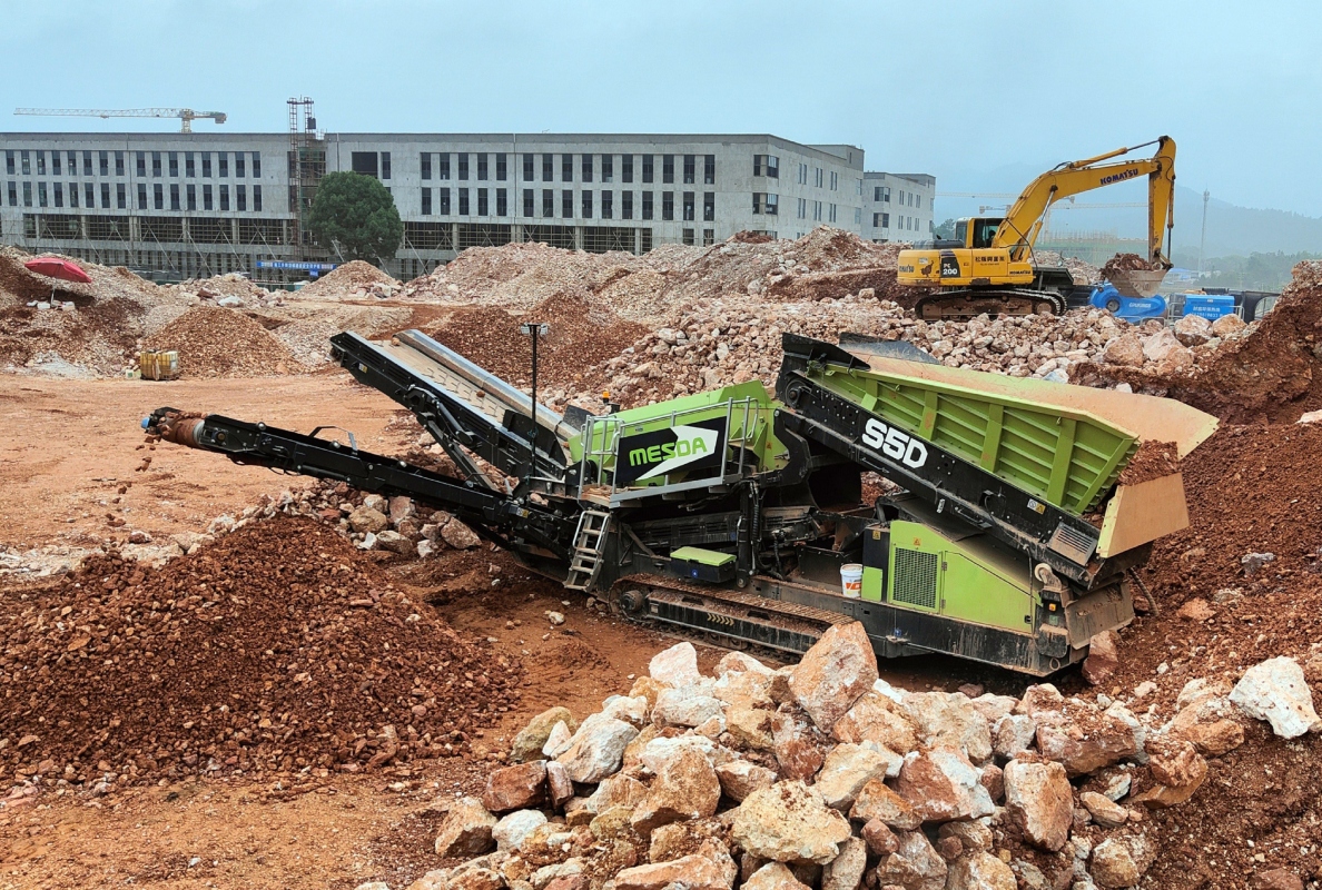 The mobile coarse screening machine MESDA S5D combines performance with optimal transportability.