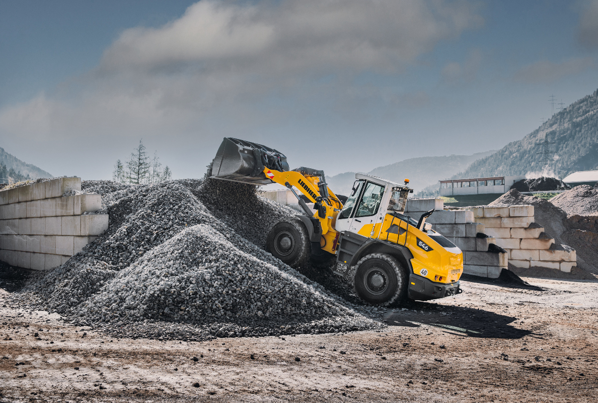 This year at Bauma, Liebherr is showcasing the L 546, a representative of the new mid-sized wheel loaders.
