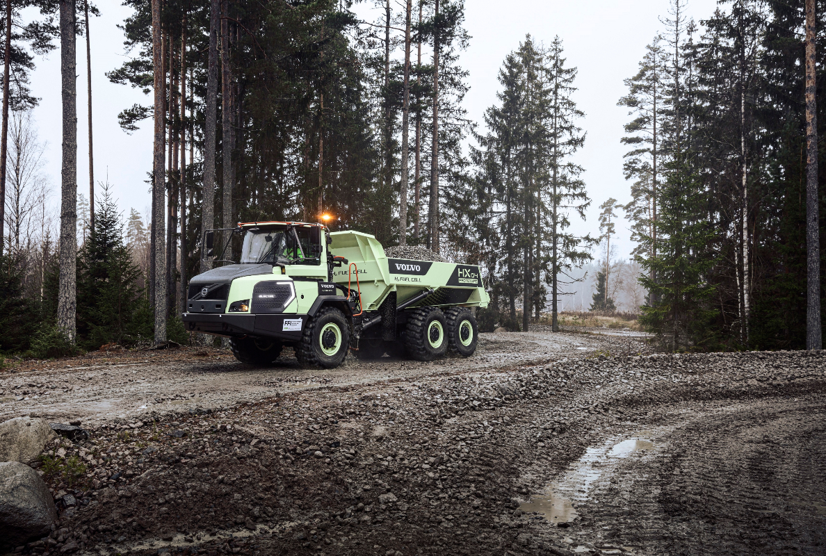 Volvo CE starts testing of the world's first prototype hydrogen articulated hauler