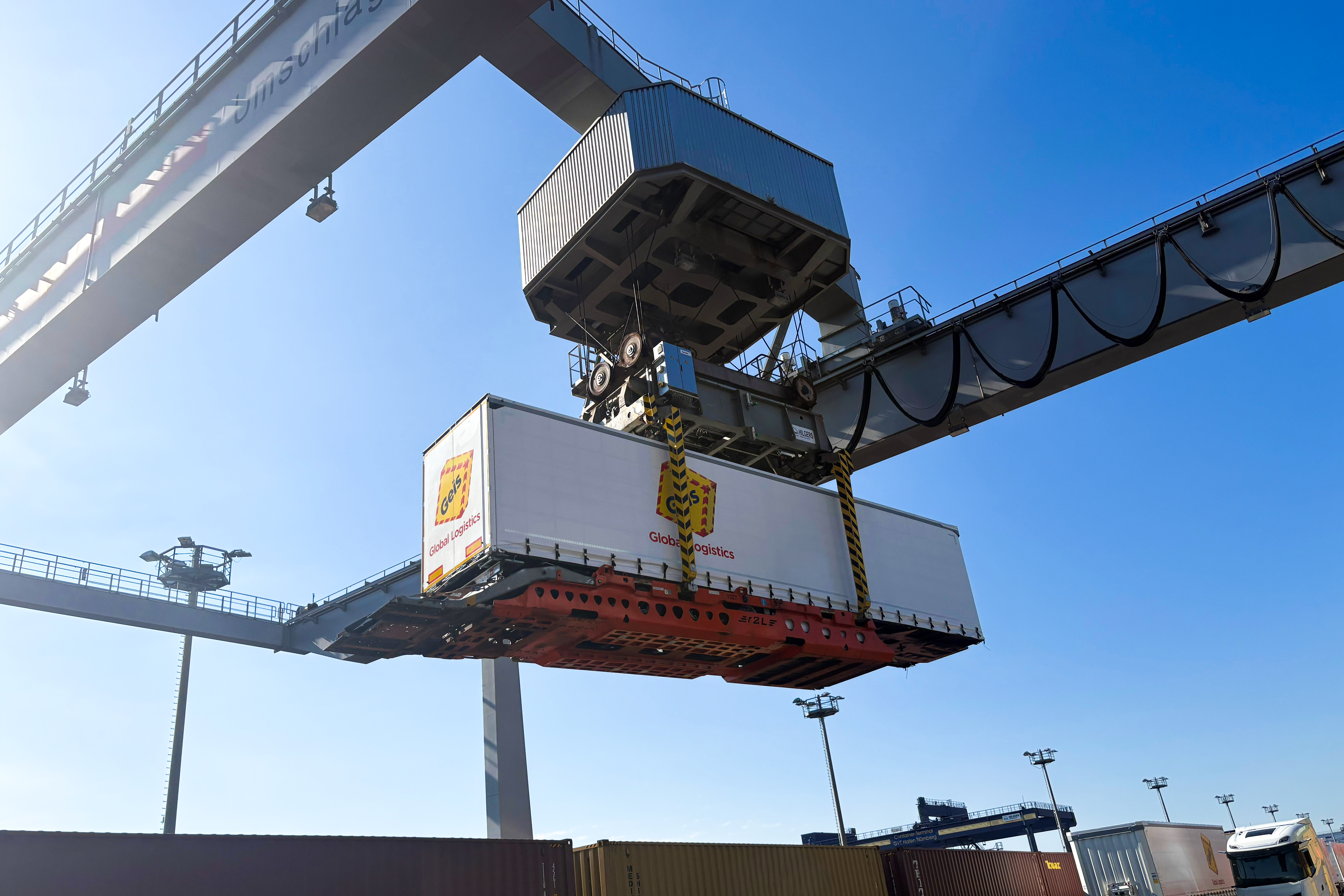 Trailer delivery for Geis