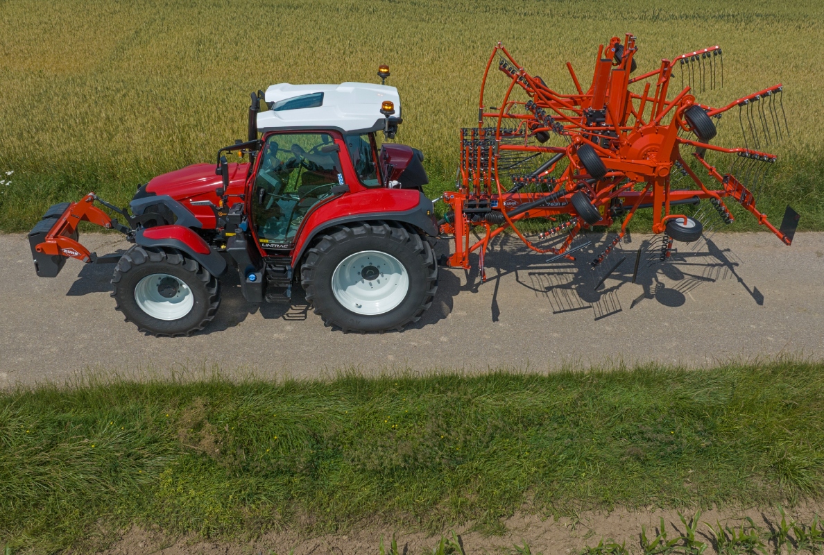 Mounted twin-rotor rake with central delivery GA 7631 P