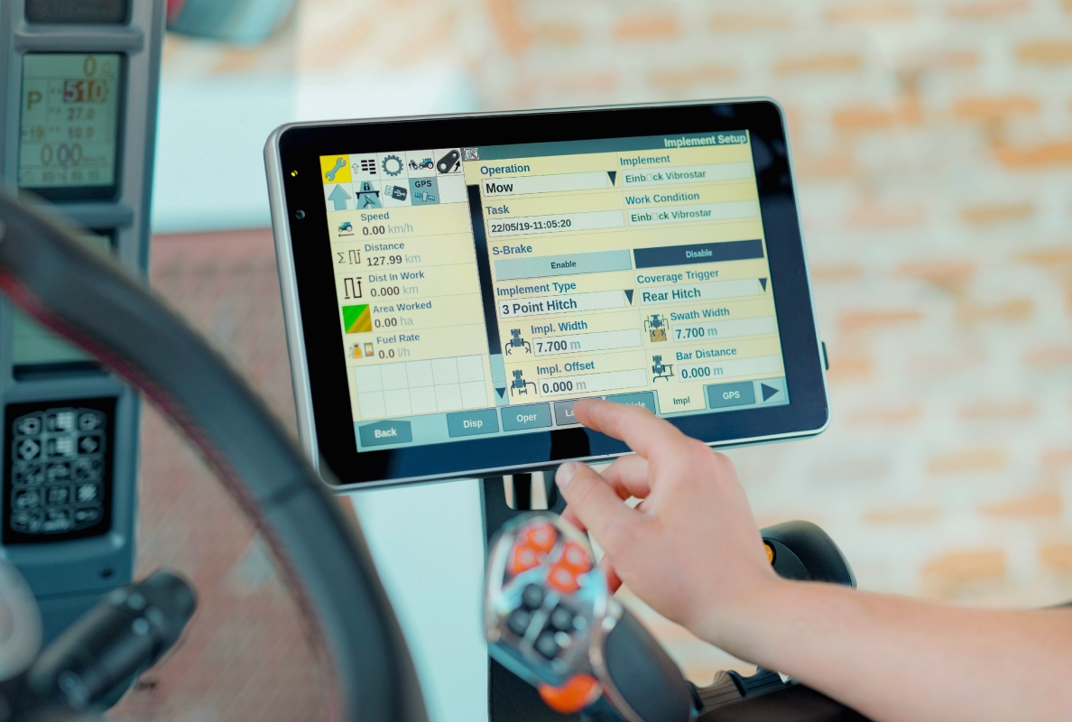 STEYR S-TECH 700 touchscreen