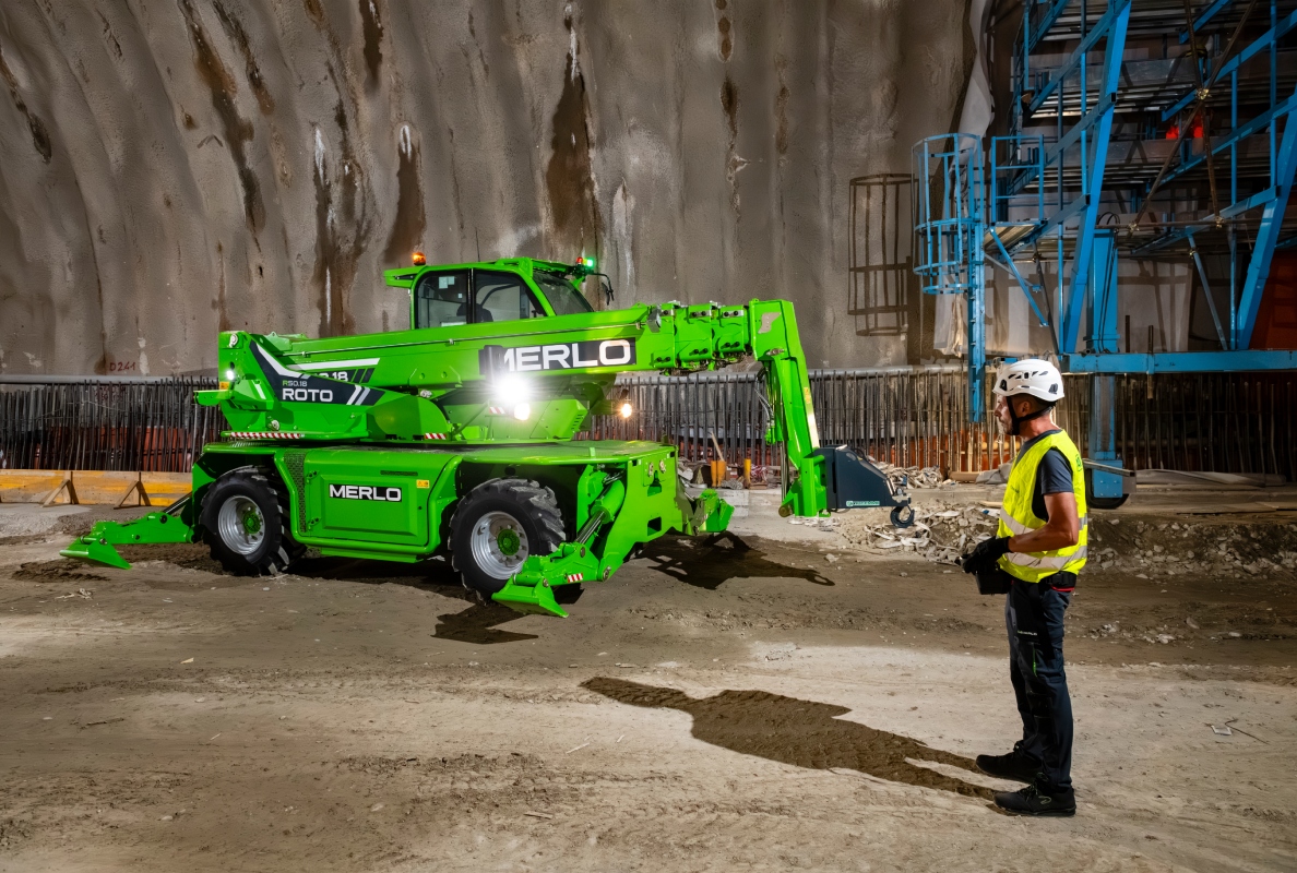 Merlo introduces ROTO16 and ROTO18: innovation, performance and operating comfort in compact rotating telehandlers
