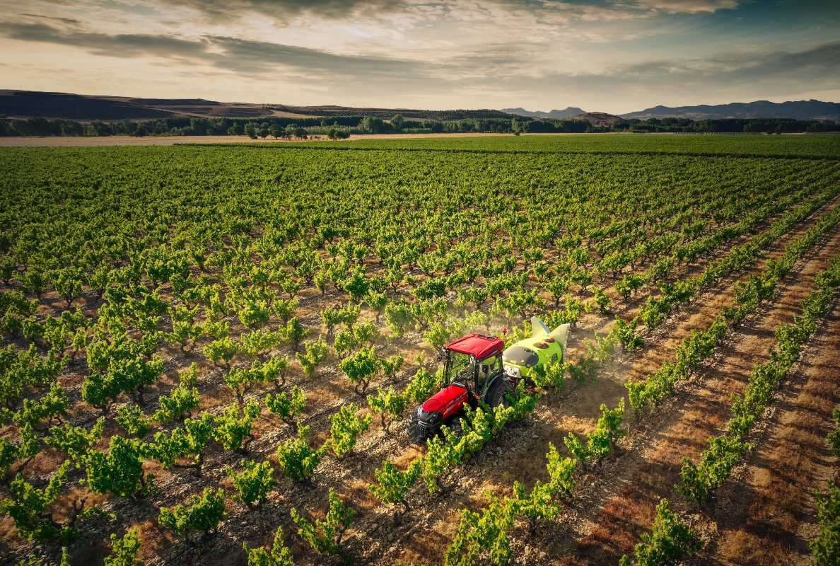 Case IH Quantum 80V fieldwork