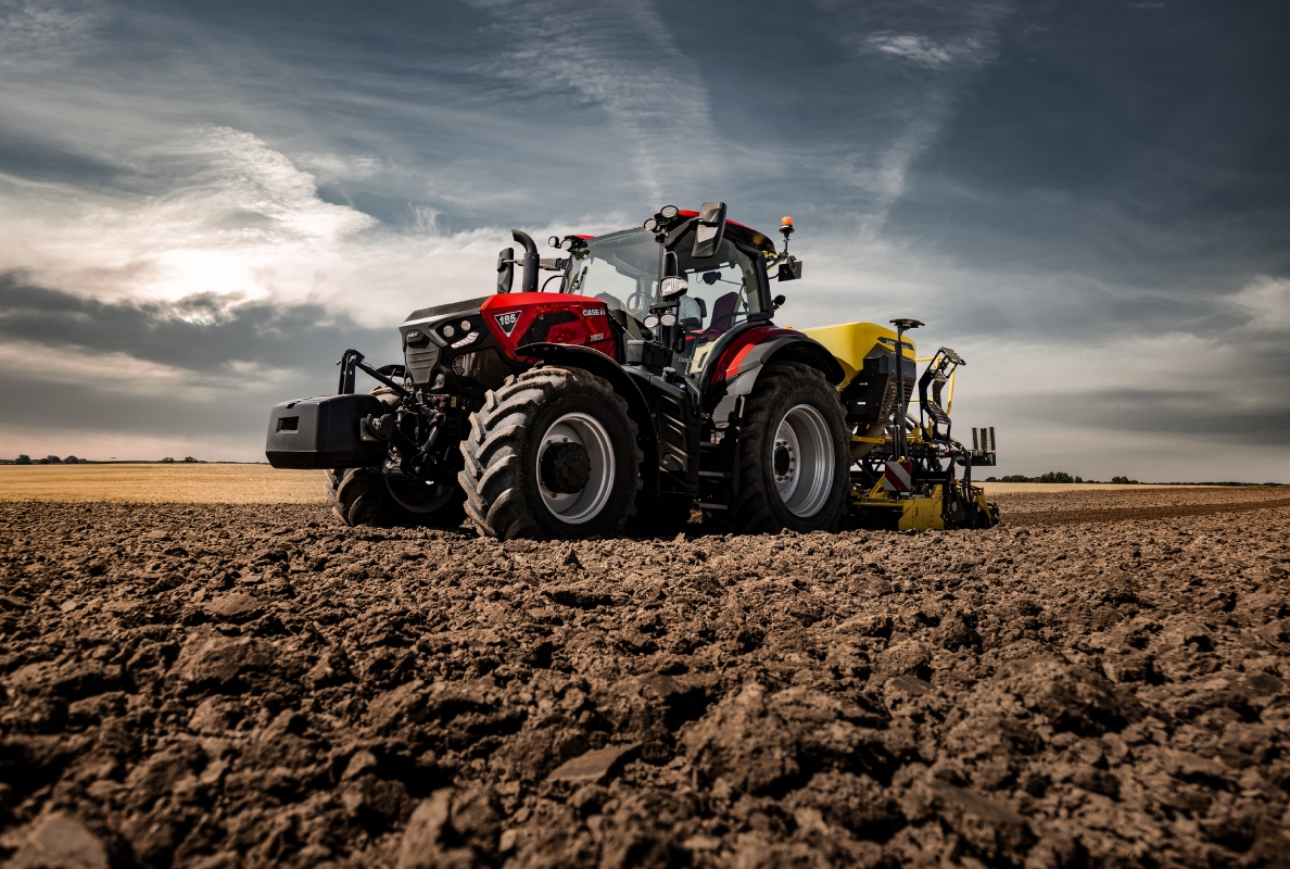 All-New Case IH Puma Series Tractor: Improved Maneuverability and Elevated Operator Experience
