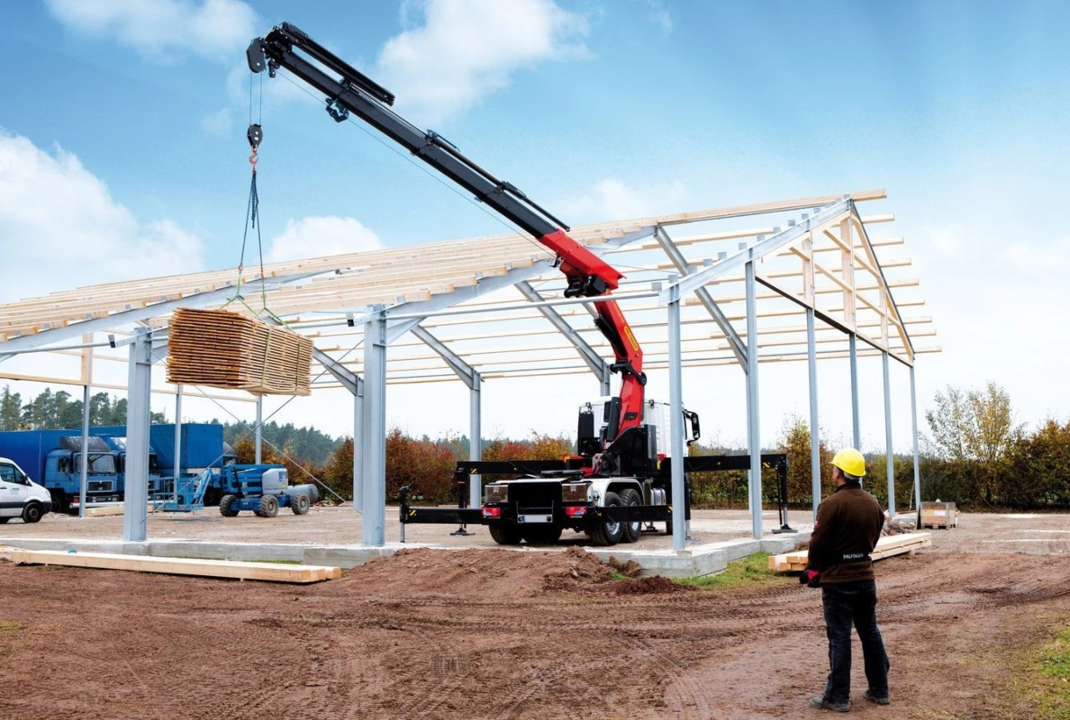 Increased operational safety: The PK 53.002 SH ensures stress-free and safe lifting.