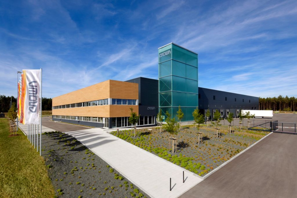 In 2014, Crown opened its second production plant in Roding.