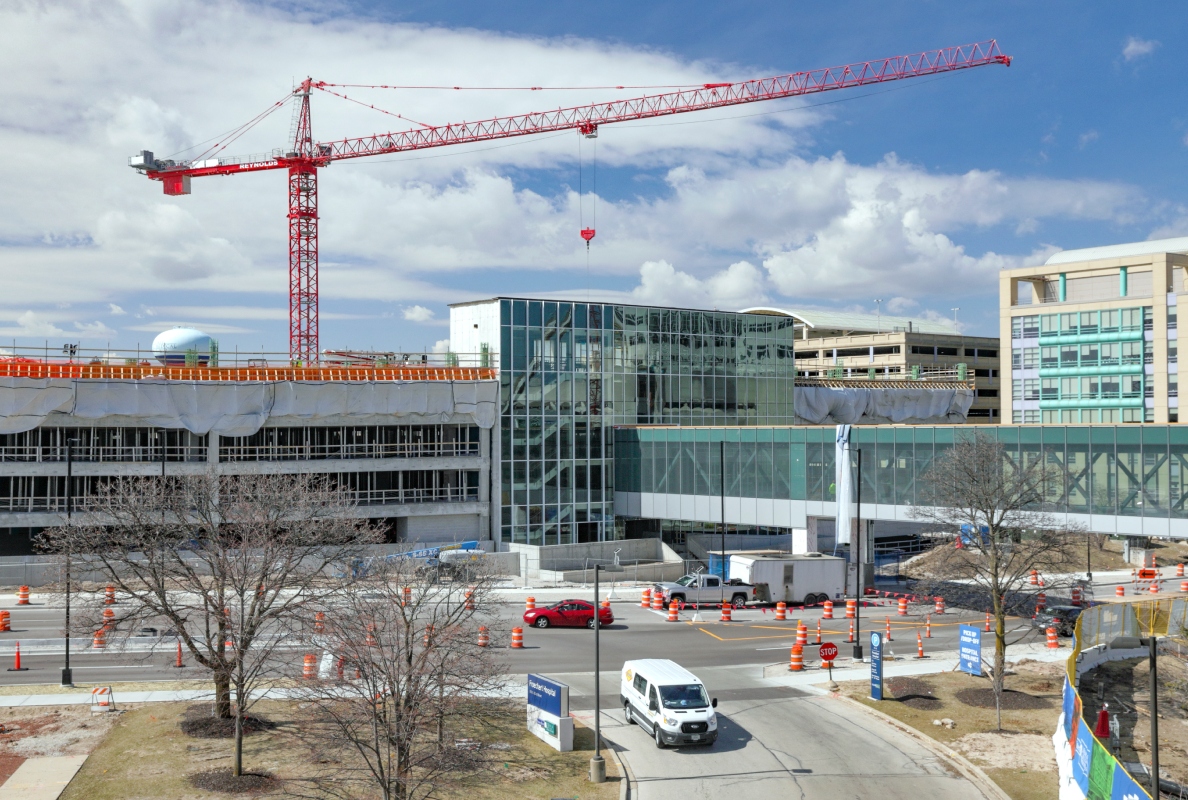 Two scopes, two cranes, one campus: Potain tower cranes support major hospital-campus build in Milwaukee