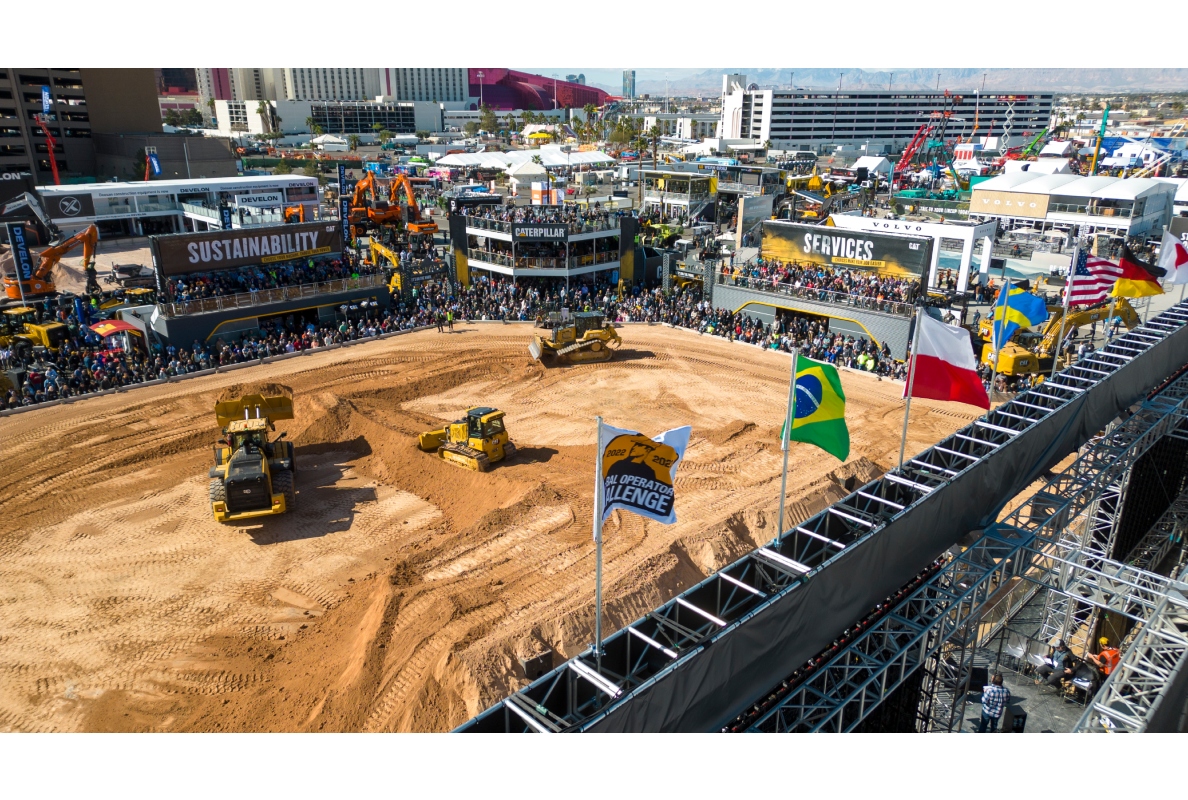 Caterpillar´s 2023 Festival Ground exhibit, Operator Stadium.