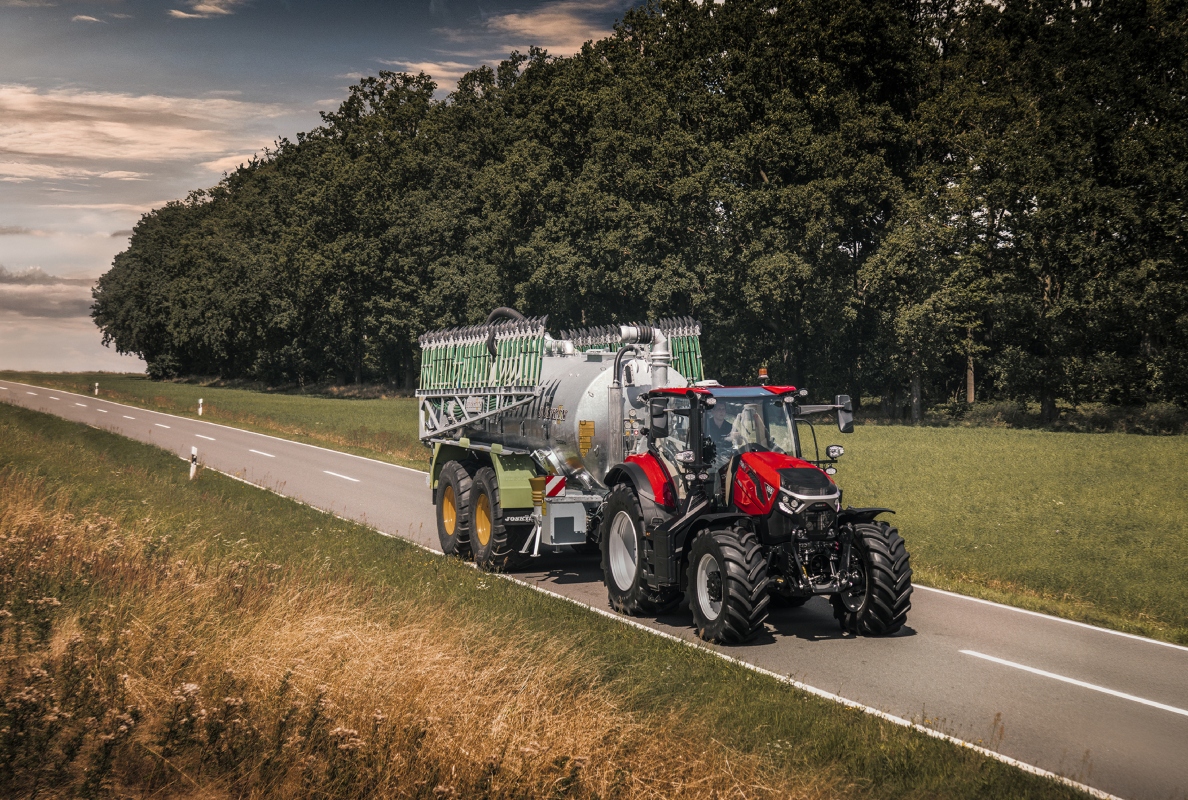 All-New Case IH Puma Series Tractor: Improved Maneuverability and Elevated Operator Experience