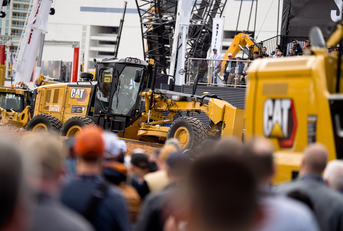 Cat® 160 Motor Grader on display at Operator Stadium during CONEXPO-CON/AGG 2023.