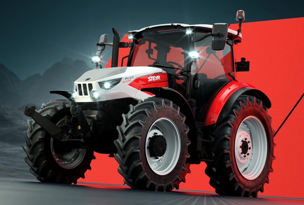 The award winning STEYR Plus Tractor