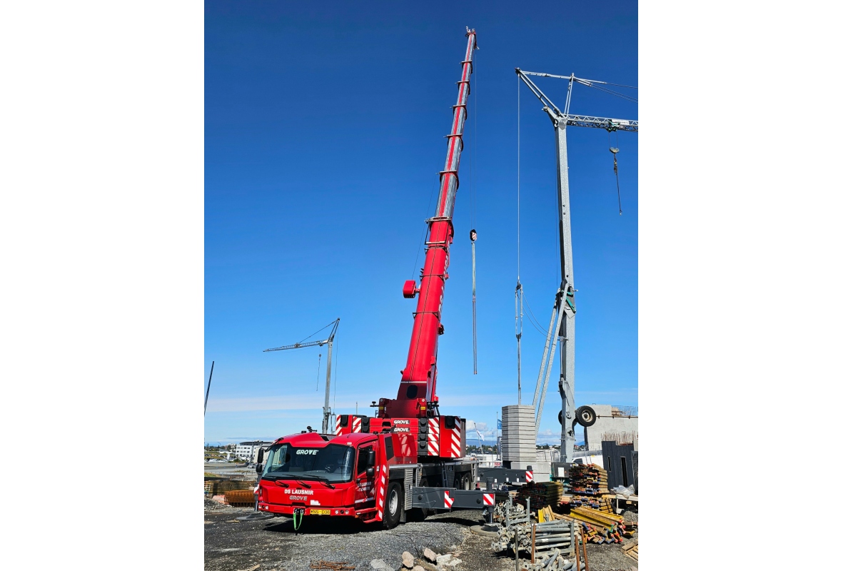 Both of the new cranes are operating on jobsites around Reykjavík.