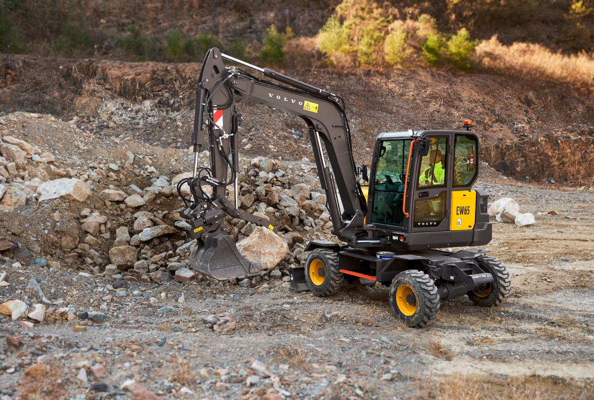 Volvo CE Launches Three New-Gen Compact Excavator Models ahead of CONEXPO 2026