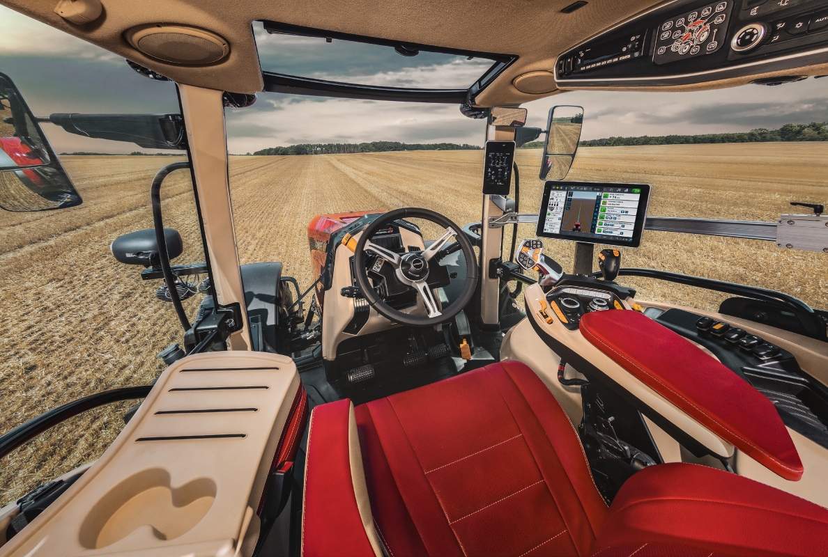 All-New Case IH Puma Series Tractor: Improved Maneuverability and Elevated Operator Experience