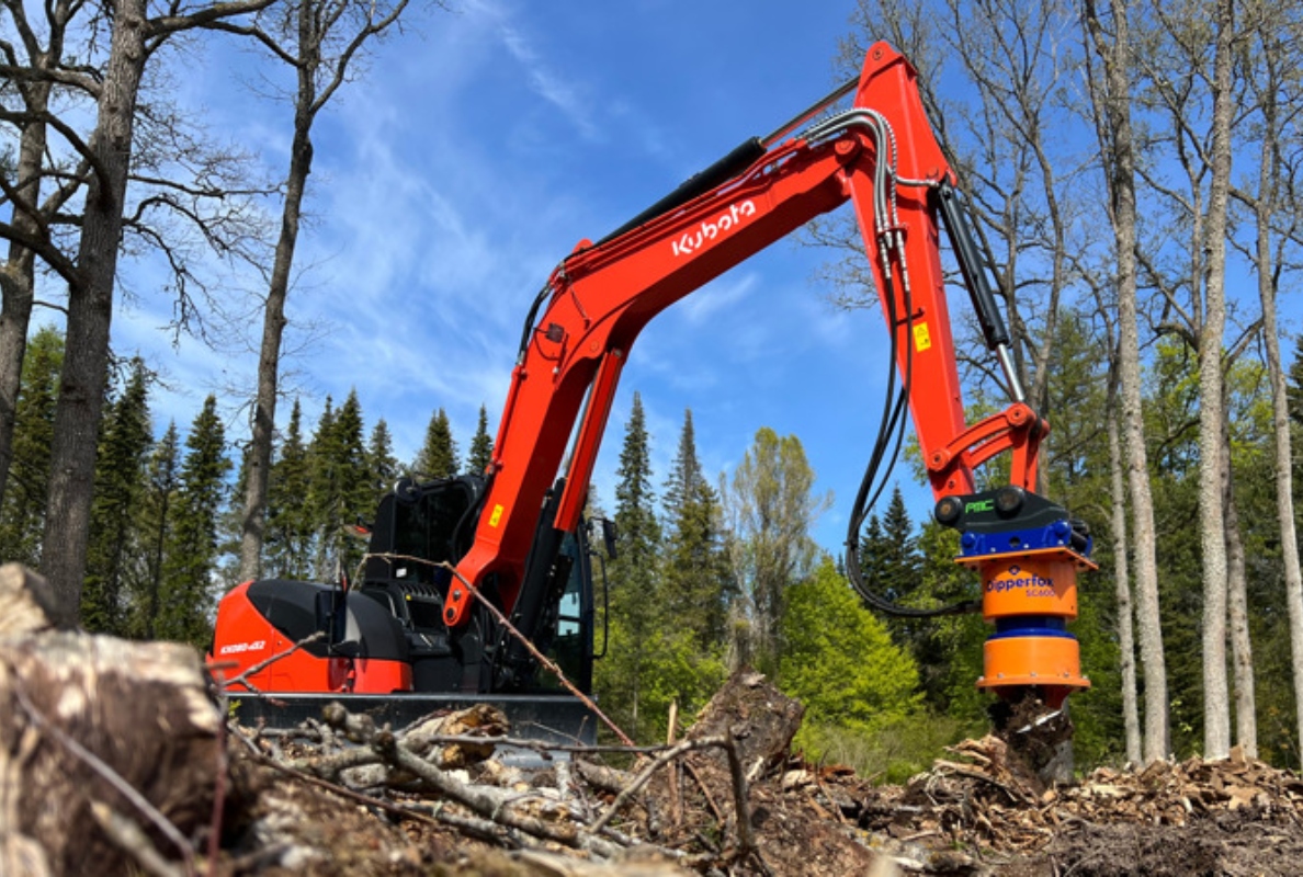 Dipperfox at ConExpo